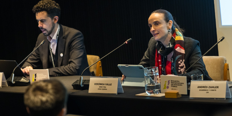 Directora de ChileCompra, Verónica Valle, en foro CPI.