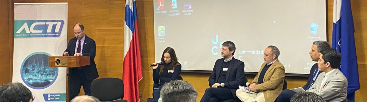 Seminario reúne a actores del sector público, privado y academia para discutir sobre los avances, desafíos y oportunidades de la tecnología Cloud