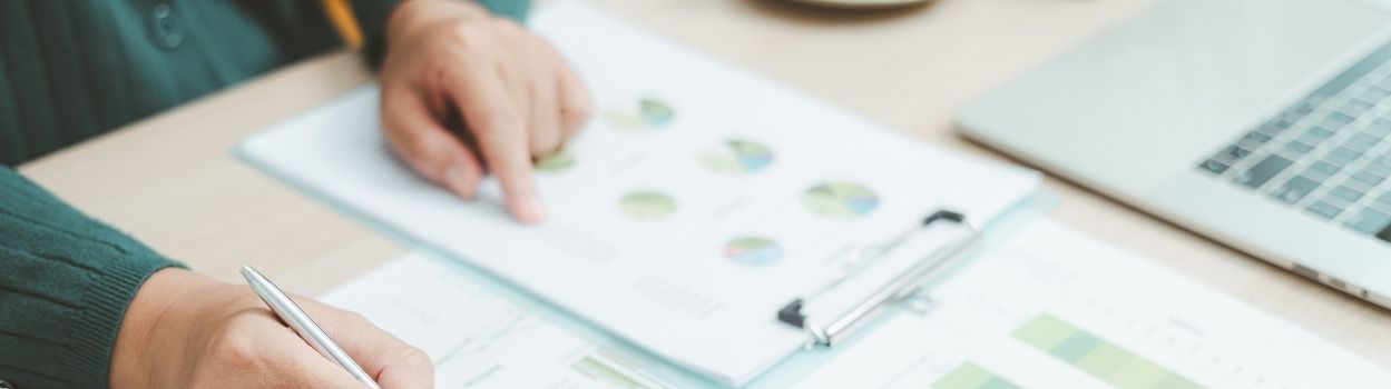 Compras públicas generan ahorros por US$ 1.191 millones en tres años tras mayor uso de mecanismos competitivos 