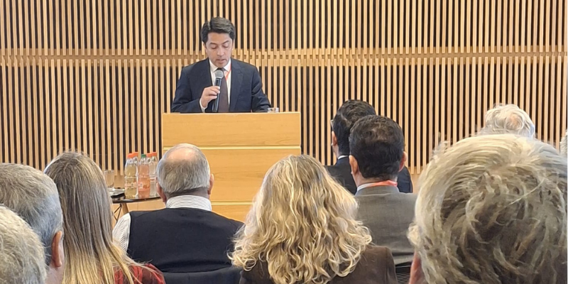 Director(s) ChileCompra y Presidente Alianza Anticorrupción UNCAC Chile en seminario SEP